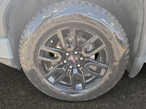 Used 2024 GMC Sierra 1500 Elevation w/ Elevation Premium Package AWD/4WD image 14