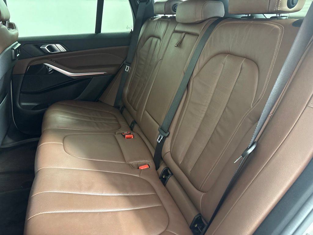 Used 2019 BMW X5 xDrive40i w/ Convenience Package AWD/4WD image 27