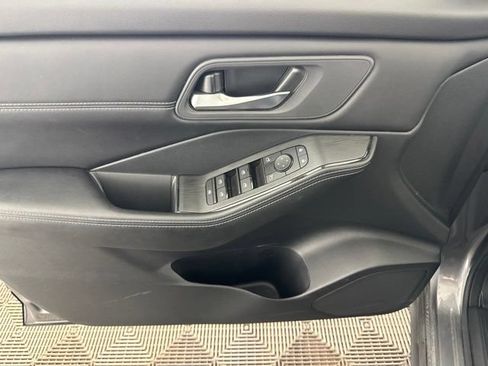 Certified 2024 Nissan Rogue SV w/ SV Premium Package AWD/4WD image 18