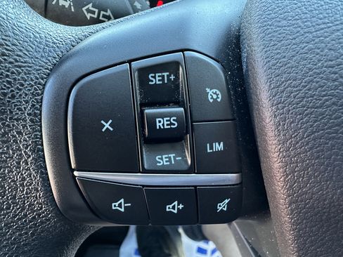 Used 2023 Ford Transit 250 XL image 19