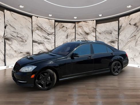 Used 2011 Mercedes-Benz S 550 4MATIC w/ Sport Pkg image 3