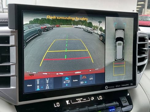 Used 2023 Toyota Sequoia Capstone AWD/4WD image 21
