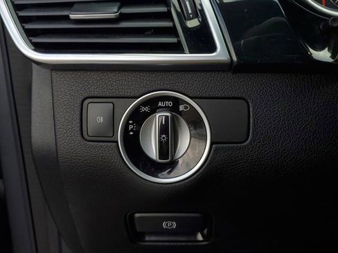 Used 2018 Mercedes-Benz GLE 350 image 38