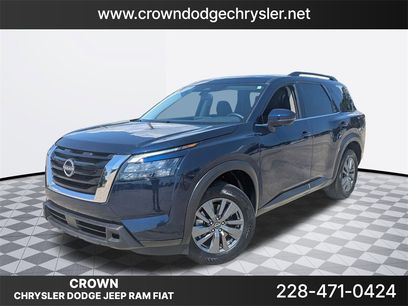 Used 2024 Nissan Pathfinder SV