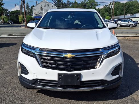 Used 2024 Chevrolet Equinox LT AWD/4WD image 2