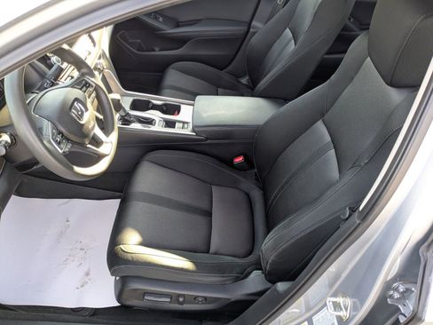 Used 2018 Honda Accord EX image 23