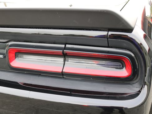 Used 2019 Dodge Challenger R/T Scat Pack image 10
