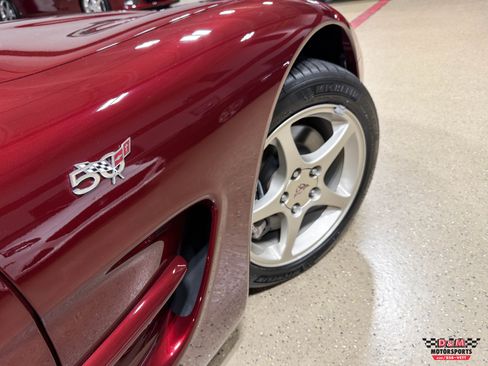 Used 2003 Chevrolet Corvette 50th Anniversary Edition w/ Preferred Equipment Group RWD image 54