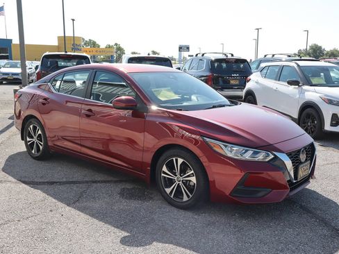Used 2021 Nissan Sentra SV FWD image 3