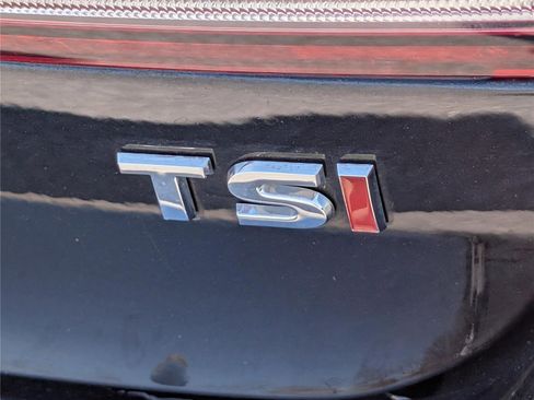 Used 2016 Volkswagen CC Sport image 9