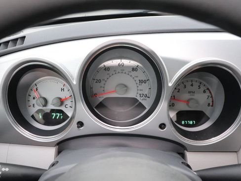 Used 2009 Chrysler PT Cruiser FWD image 19