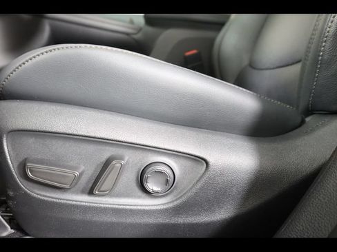 Used 2025 Toyota Sienna Limited AWD/4WD image 39