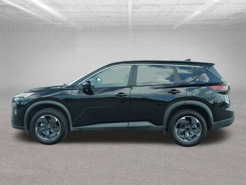 Used 2024 Nissan Rogue SV FWD image 4