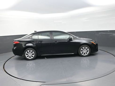 Used 2024 Toyota Corolla LE FWD image 12