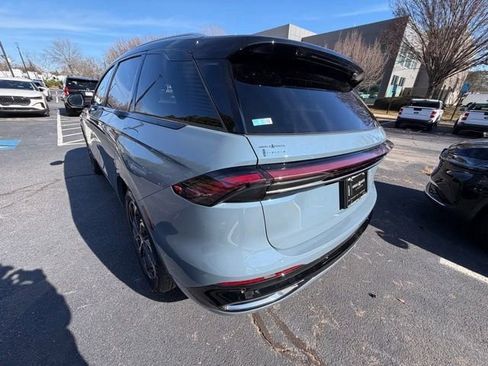 New 2026 Lincoln Nautilus Reserve image 5