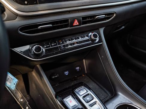 Certified 2023 Hyundai Sonata SE w/ Cargo Package image 22