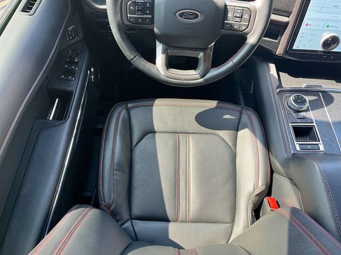 Used 2024 Ford Expedition Max Limited RWD image 24