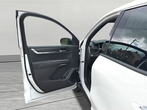 New 2026 GMC Acadia Elevation image 15