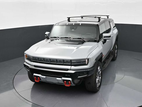 Used 2024 GMC Hummer EV 3X w/ LPO, Illumination Package AWD/4WD image 32