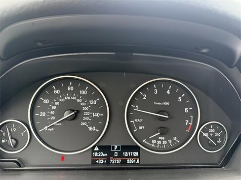 Used 2018 BMW 320i xDrive Sedan w/ Convenience Package image 17