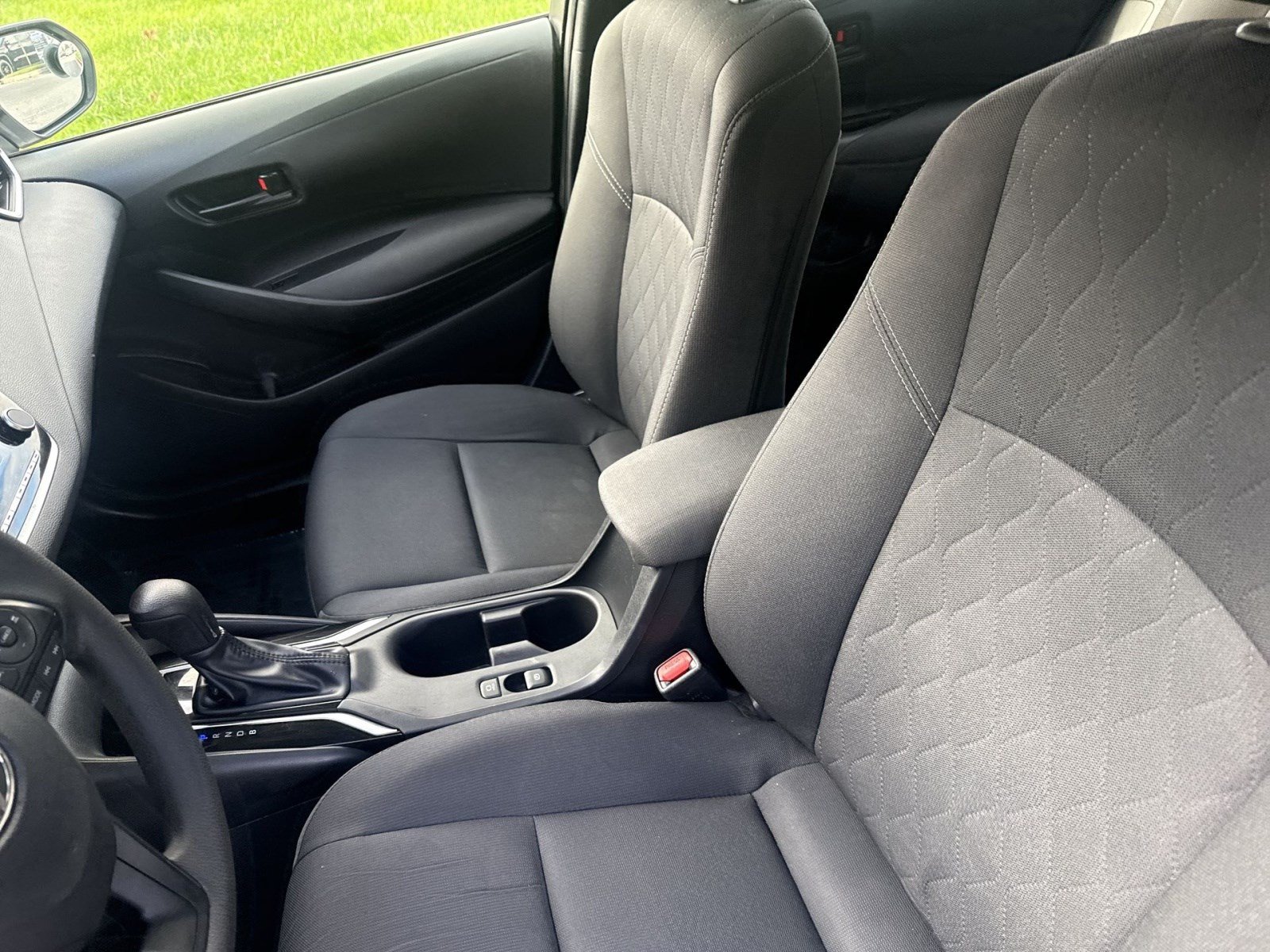 Used 2024 Toyota Corolla LE FWD image 19