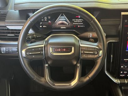 Used 2024 GMC Acadia Elevation w/ Luxury Package