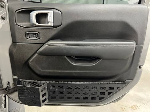 Used 2022 Jeep Wrangler Unlimited Sahara w/ Cold Weather Group image 24