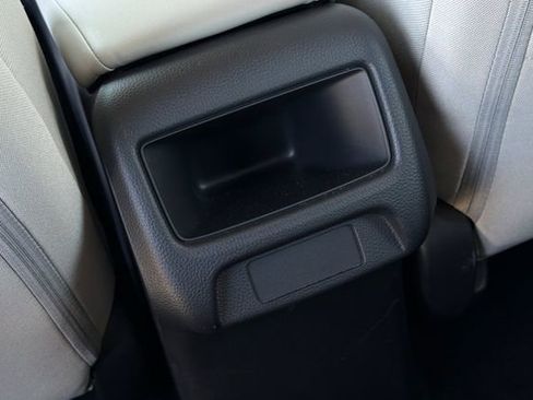 Certified 2024 Honda HR-V LX image 16