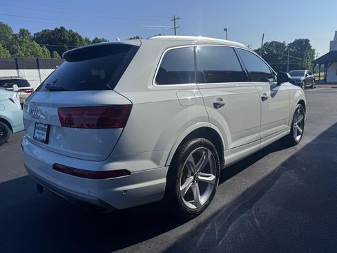 Used 2019 Audi Q7 3.0T Prestige w/ Prestige Package AWD/4WD image 9