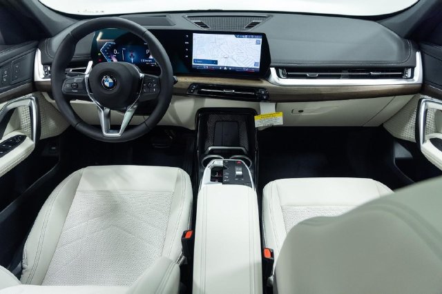 New 2027 BMW X1 xDrive28i AWD/4WD image 23