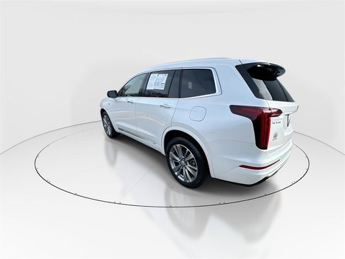 Used 2024 Cadillac XT6 Premium Luxury image 6