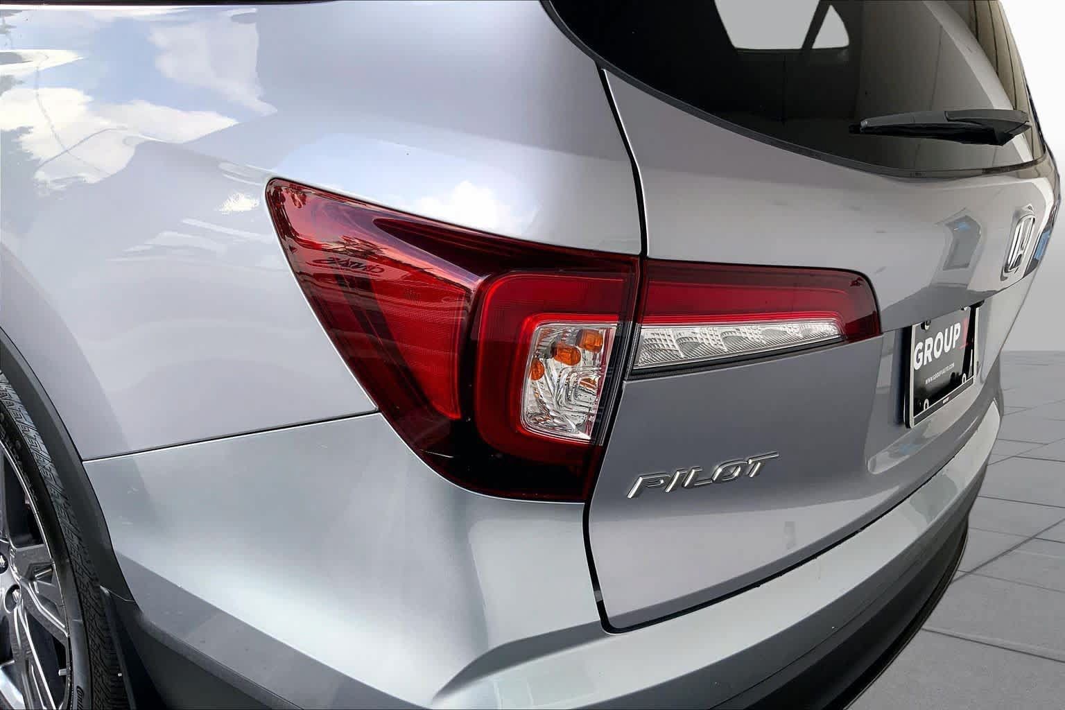 Used 2022 Honda Pilot Sport image 28