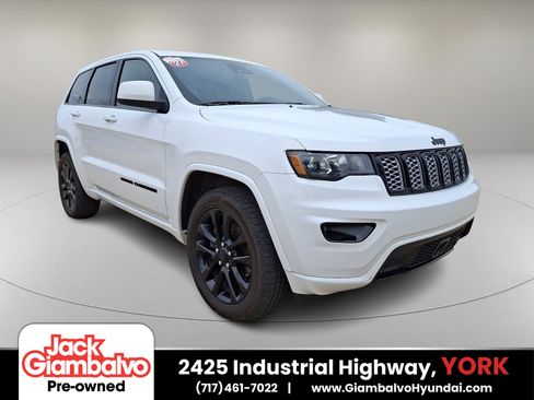 Used 2021 Jeep Grand Cherokee Laredo X AWD/4WD image 1