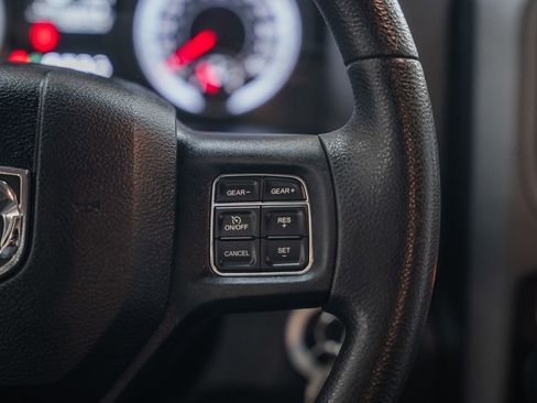 Used 2015 RAM 1500 Express image 33