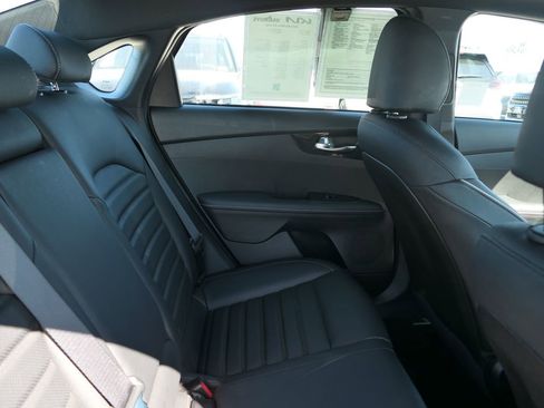 Used 2023 Kia Forte GT-Line w/ GT-Line Premium Package FWD image 27