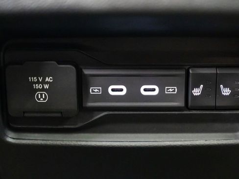 New 2026 Jeep Grand Cherokee Limited w/ Limited Altitude Package AWD/4WD image 9