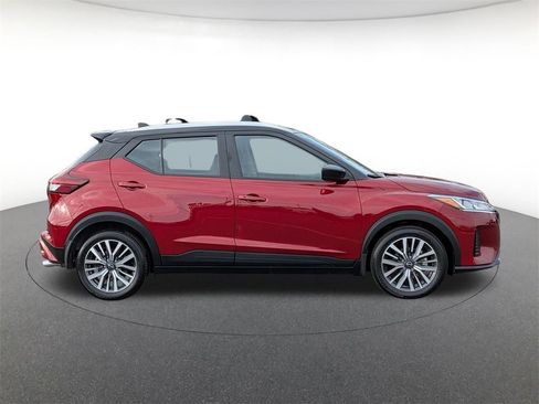 Used 2023 Nissan Kicks SV w/ Interior Electronics Package image 4