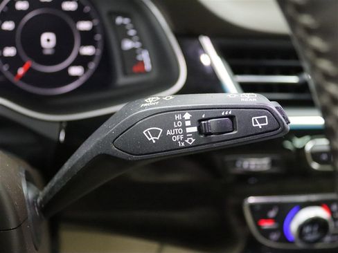 Used 2019 Audi Q7 3.0T Prestige w/ Prestige Package image 39