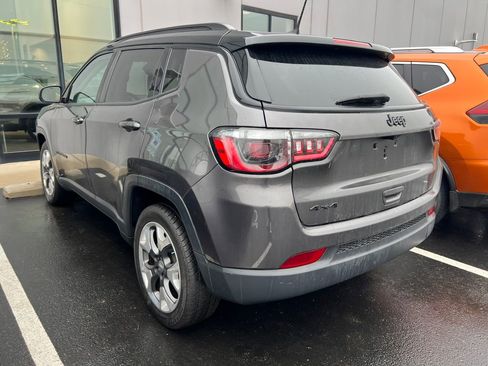 Used 2021 Jeep Compass Latitude image 4