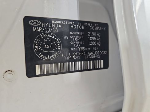 Used 2019 Genesis G70 2.0T Advanced image 41