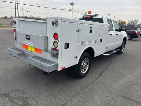 Used 2015 Chevrolet Silverado 2500 W/T w/ WT Fleet Convenience Package image 3