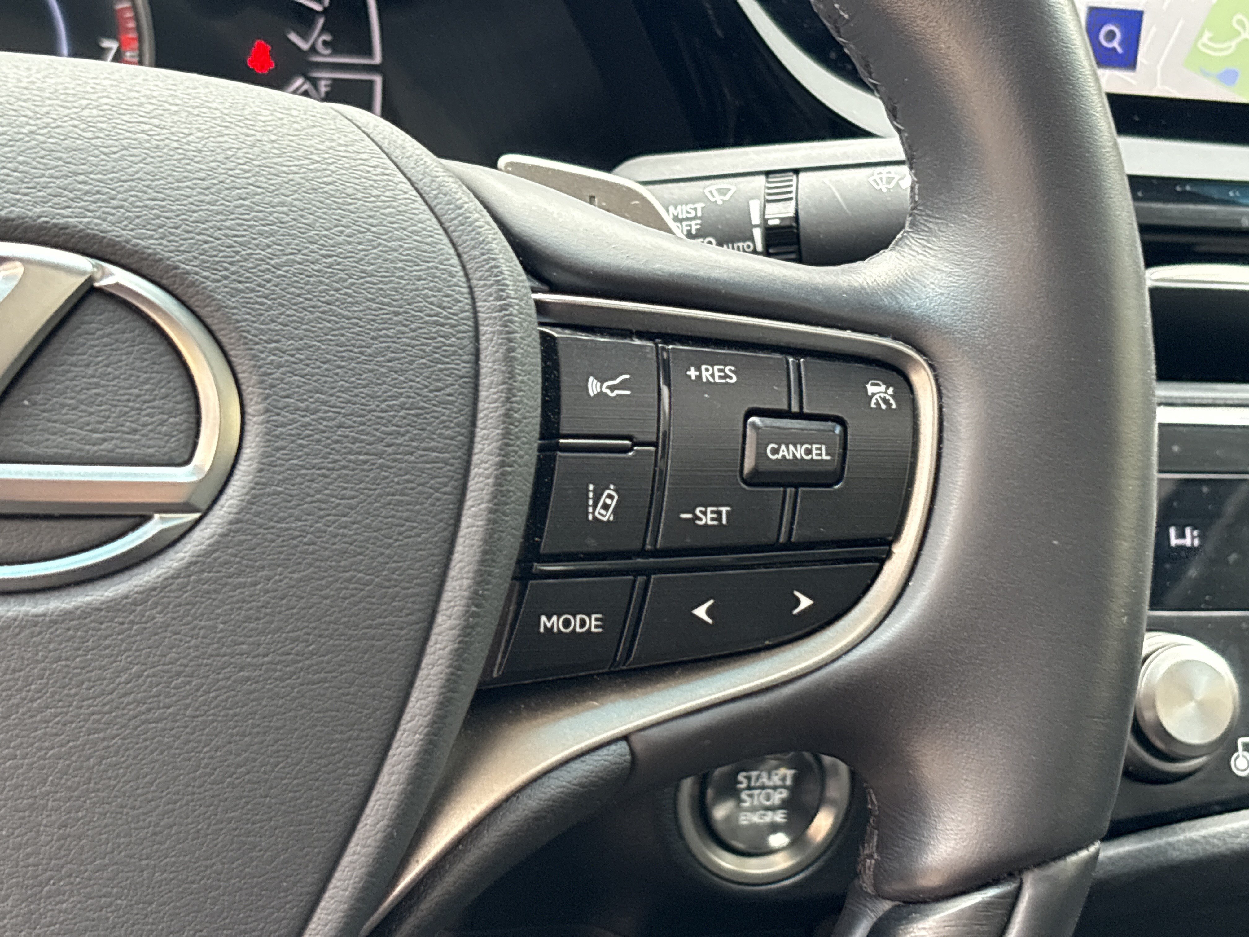 Used 2025 Lexus ES 350 Ultra Luxury w/ Accessory Package (Z2) FWD image 20