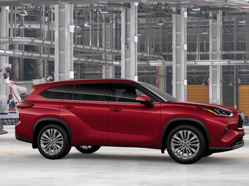 New 2026 Toyota Highlander Platinum AWD/4WD image 13