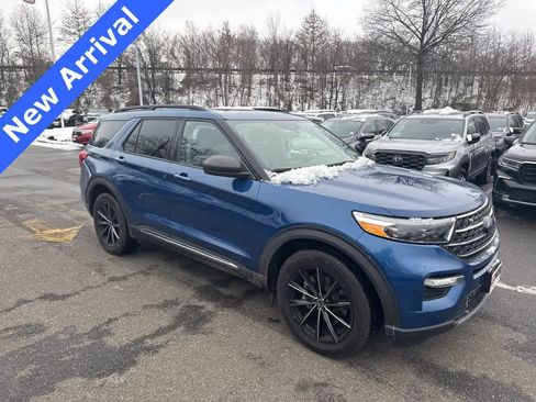 Used 2020 Ford Explorer XLT w/ Equipment Group 202A image 1
