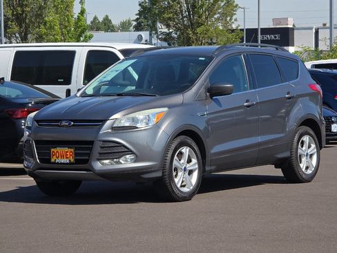 Used 2014 Ford Escape SE w/ Equipment Group 201A AWD/4WD image 8