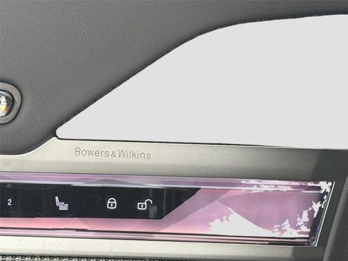 New 2026 BMW 750e xDrive AWD/4WD image 19