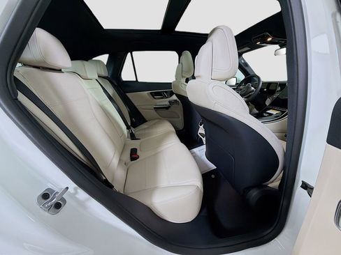 New 2026 Mercedes-Benz GLC 300 4MATIC image 30