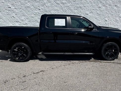 Used 2022 RAM 1500 Laramie AWD/4WD image 2