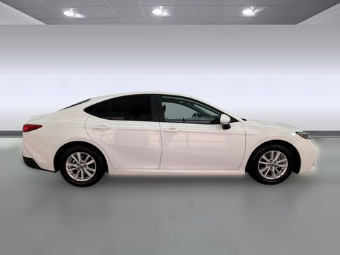 Used 2025 Toyota Camry LE w/ Convenience Package FWD image 7