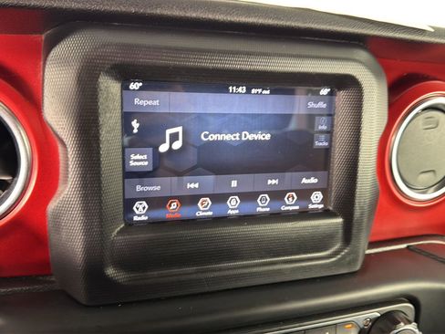 Used 2019 Jeep Wrangler Rubicon AWD/4WD image 33